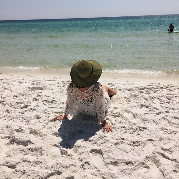 Meet your Posher, Tracy - Picture 3 of 5